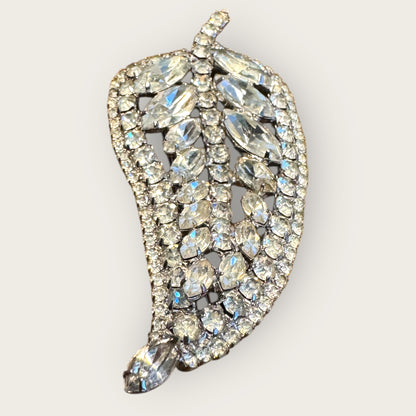 Vintage Clear Rhinestone Paisley–Pear Leaf Brooch – Dramatic Mid-Century Silvertone Statement Pin with Marquis & Round Stones