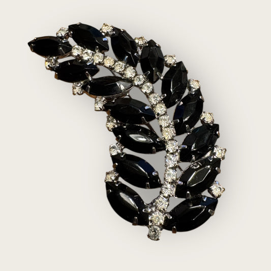 Mid-Century Jet Black Navette Leaf Rhinestone Brooch – Silver-Tone Curved Spray Pin