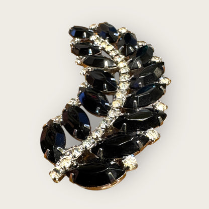 Mid-Century Jet Black Navette Leaf Rhinestone Brooch – Silver-Tone Curved Spray Pin