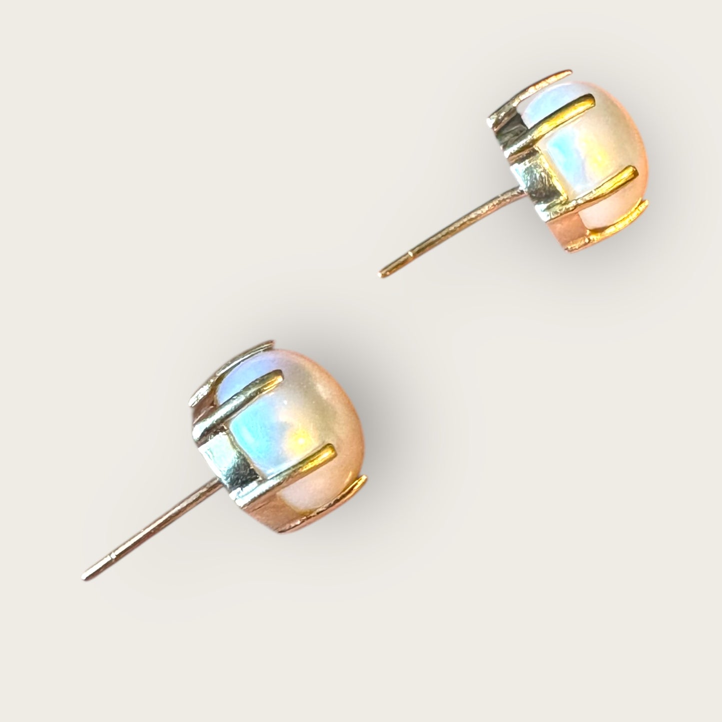 Vintage 10K Gold Natural Pearl Stud Earrings – 9mm