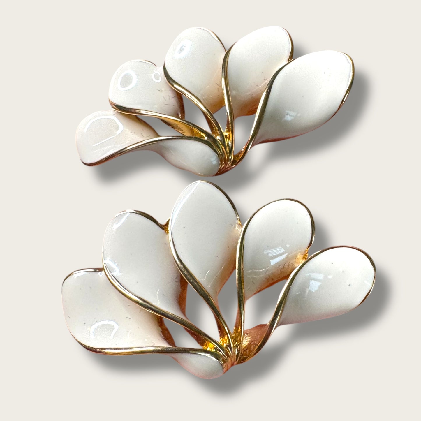 Vintage Tancer & Two Cream Enamel Fan Earrings – Sculptural Gold-Tone Statement Design