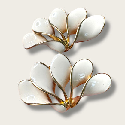 Vintage Tancer & Two Cream Enamel Fan Earrings – Sculptural Gold-Tone Statement Design