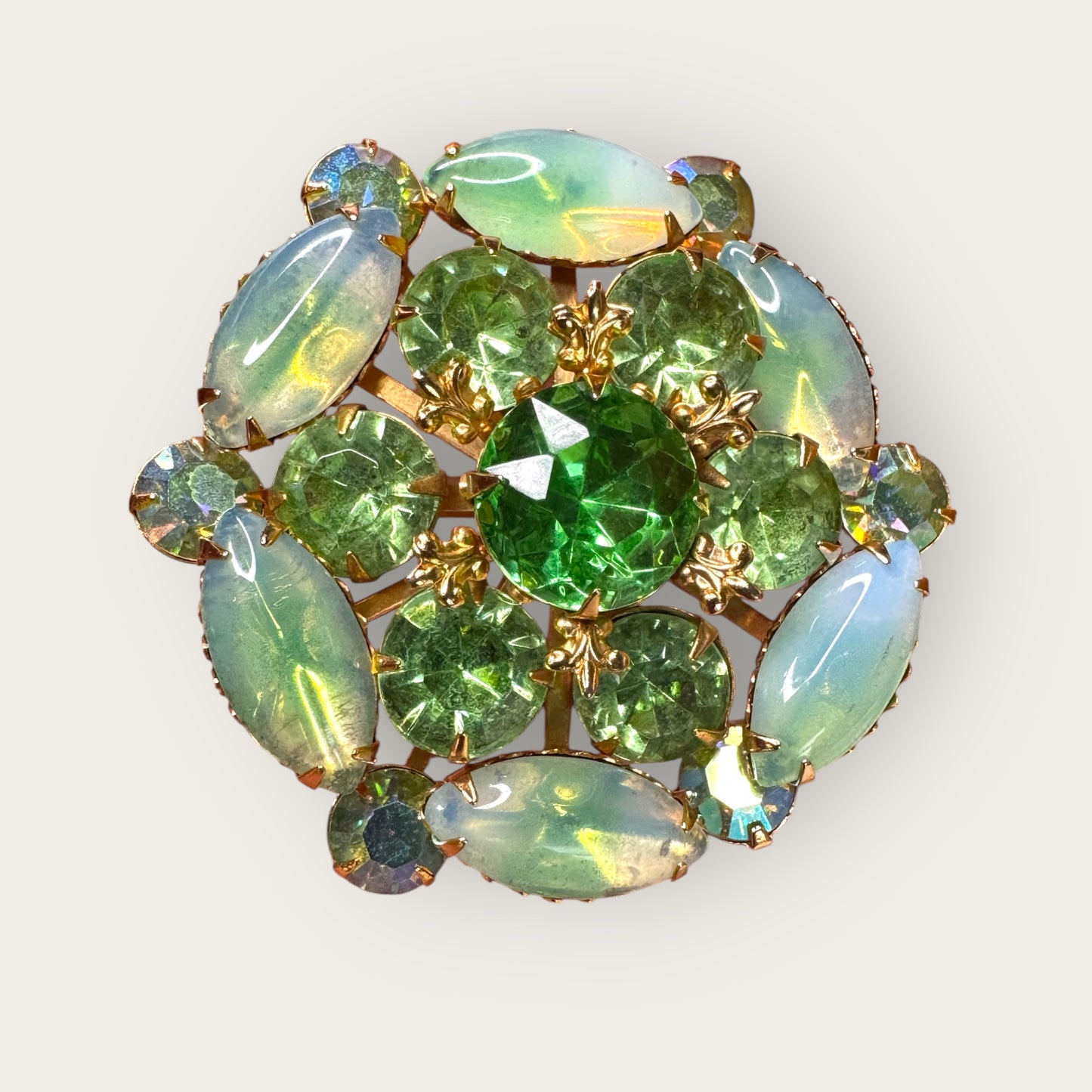 Vintage Givrè Glass & Peridot Rhinestone Domed Floral Brooch – Mid-Century Elegance