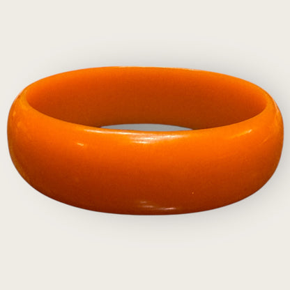 Vintage Authentic Bakelite Bangle – Pumpkin Marigold Orange Catalin – 1930s–1940s Tested