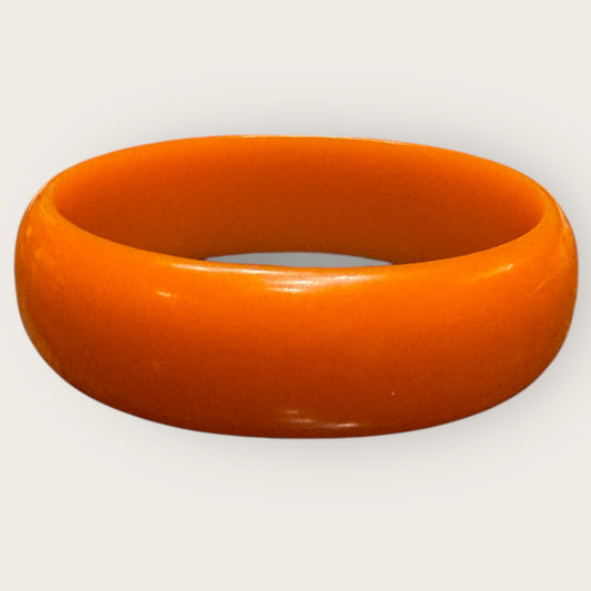 Vintage Authentic Bakelite Bangle – Pumpkin Marigold Orange Catalin – 1930s–1940s Tested