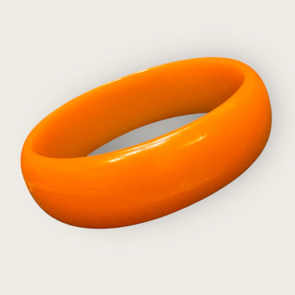Vintage Authentic Bakelite Bangle – Pumpkin Marigold Orange Catalin – 1930s–1940s Tested