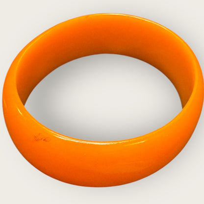Vintage Authentic Bakelite Bangle – Pumpkin Marigold Orange Catalin – 1930s–1940s Tested