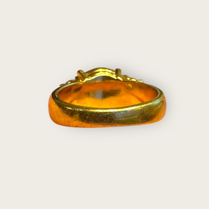 Vintage Monet Crystal Solitaire Cocktail Ring – Size 6.5 – Radiant Mid-Century Glamour