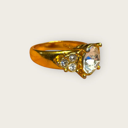 Vintage Monet Crystal Solitaire Cocktail Ring – Size 6.5 – Radiant Mid-Century Glamour