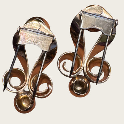 Vintage Napier Sterling Silver Art Moderne Dress Clips – Sculptural Ribbon Swirl Pair (c. 1939–1943)