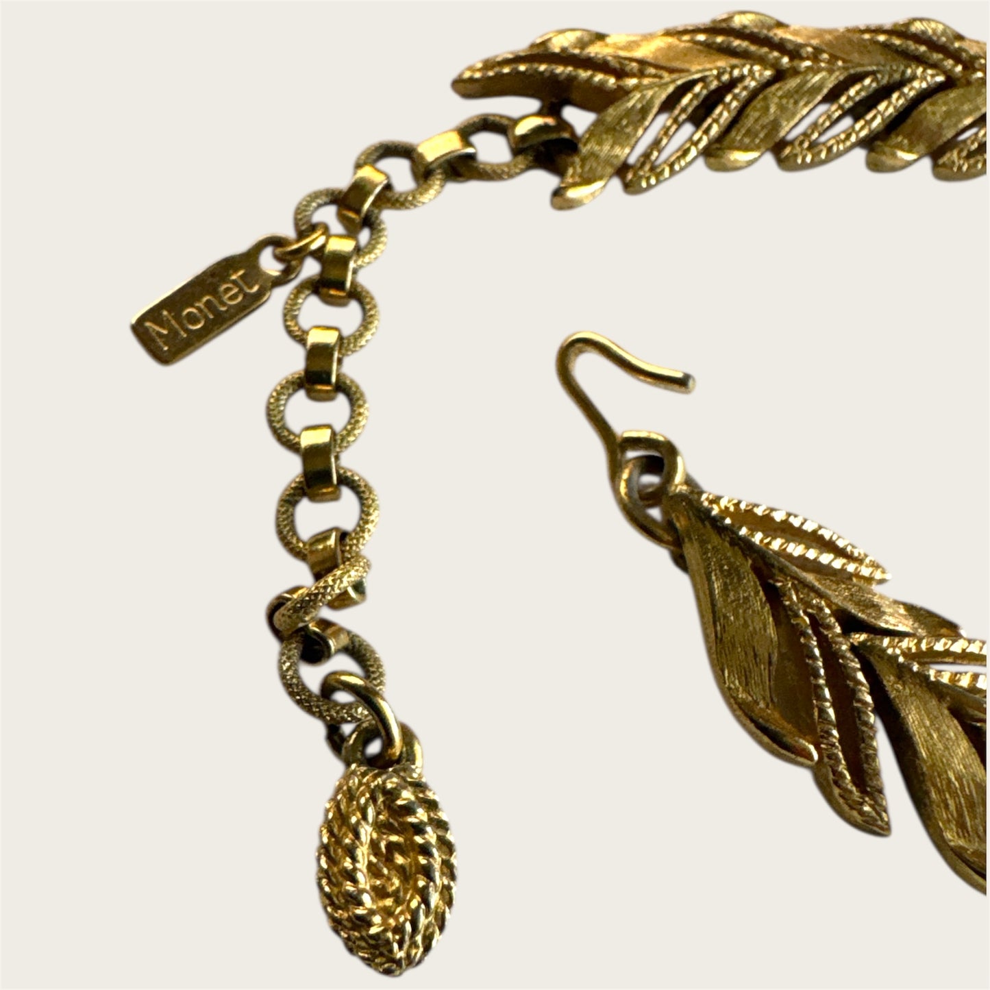Vintage Monet Brushed Gold Leaf-Link Articulated Choker Necklace