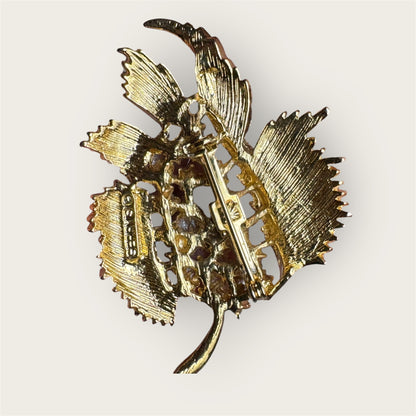 Vintage GERRY’S Gold-Tone Leaf Brooch with Pink Rhinestones & Pearl Scroll