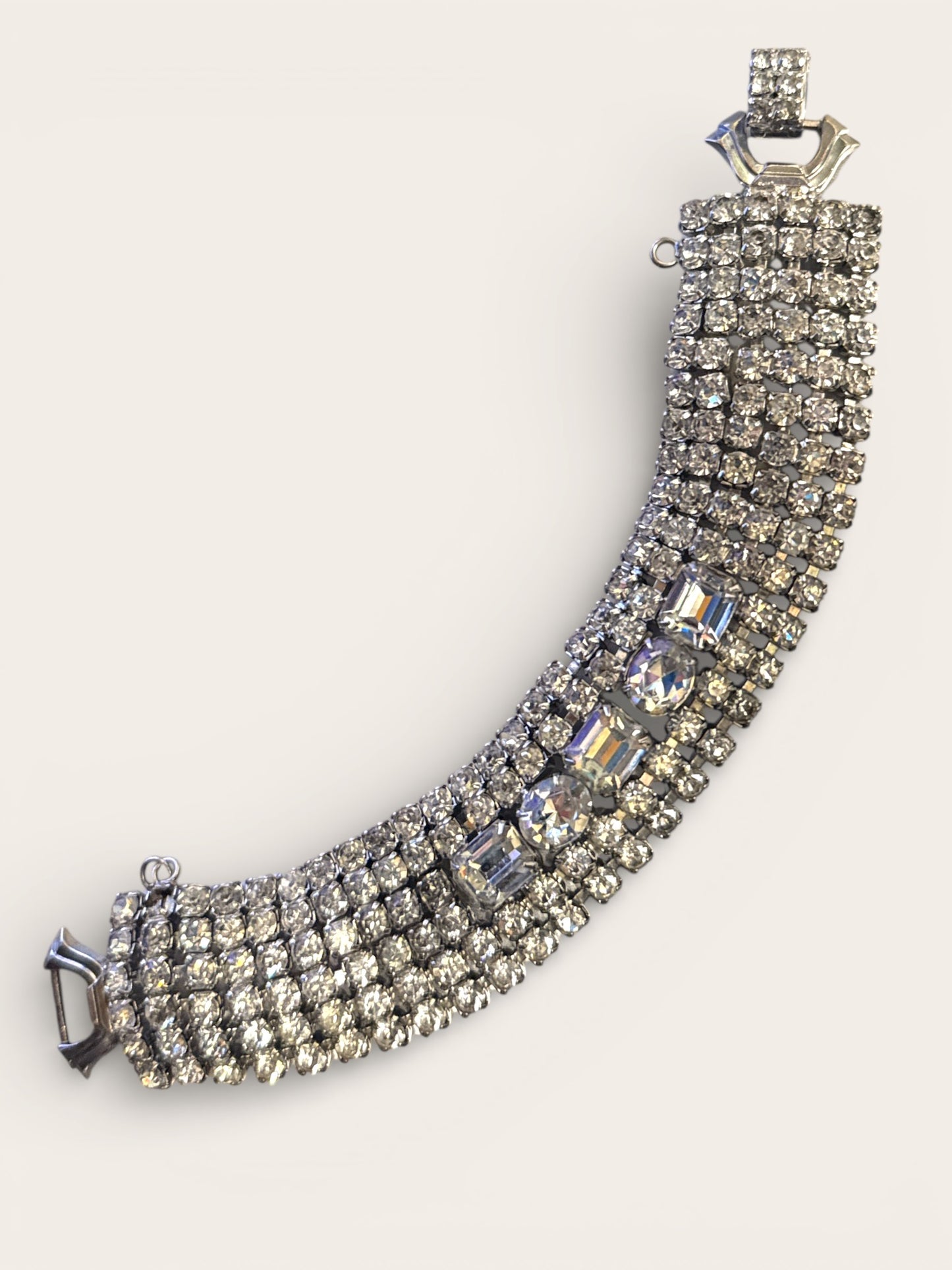 Vintage Weiss Rhinestone Statement Bracelet – Wide Silver Tone Brilliance