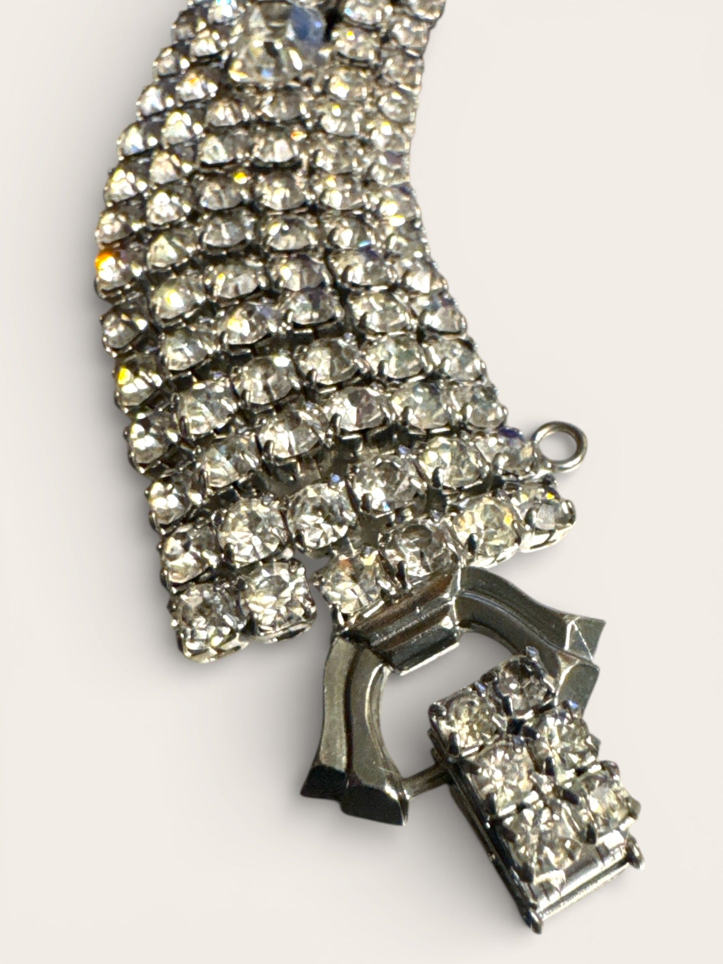 Vintage Weiss Rhinestone Statement Bracelet – Wide Silver Tone Brilliance