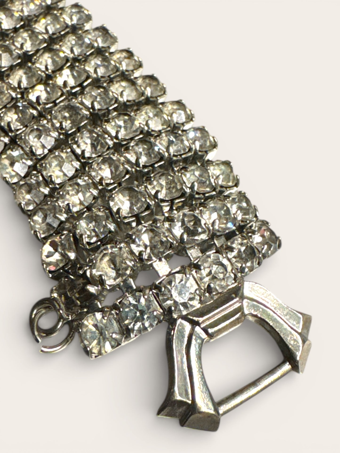 Vintage Weiss Rhinestone Statement Bracelet – Wide Silver Tone Brilliance