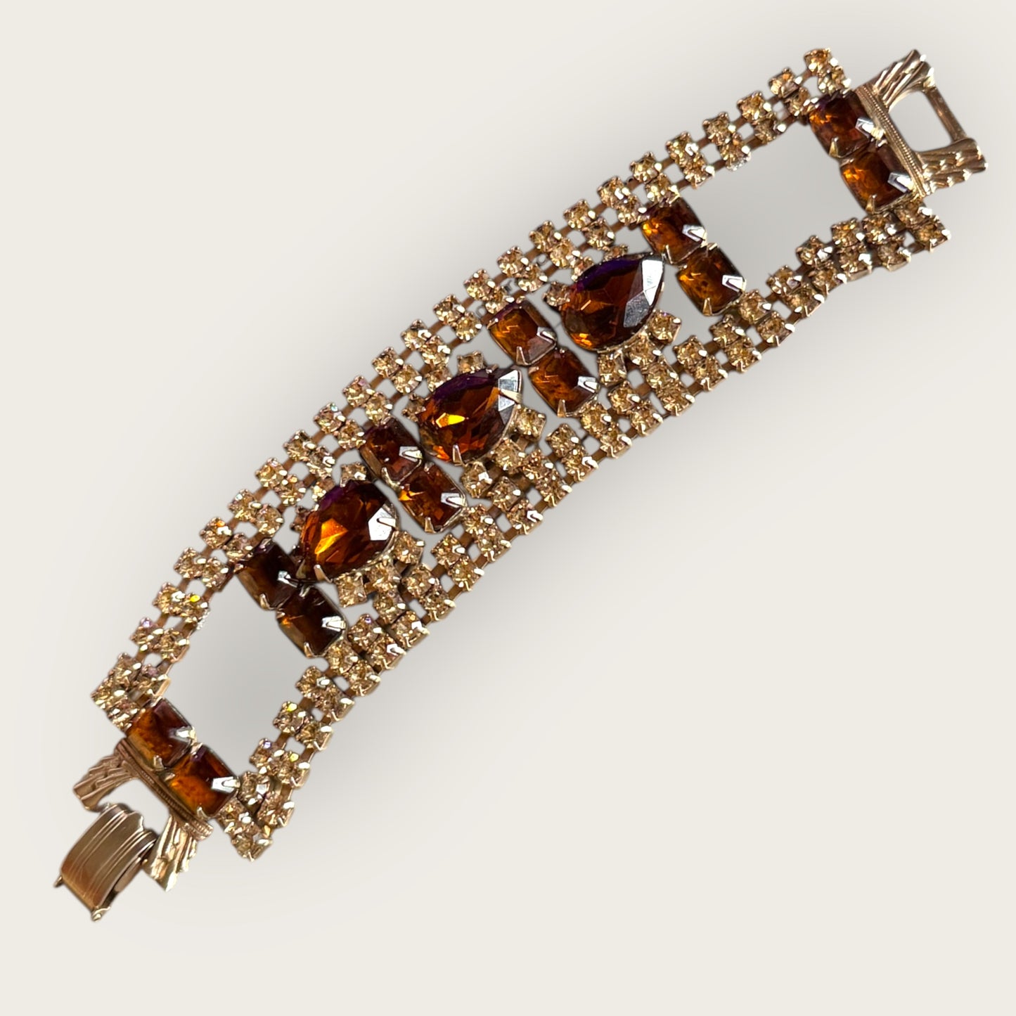 Vintage Root Beer & Smoky Rhinestone Bracelet – Mid-Century Warmth & Elegance