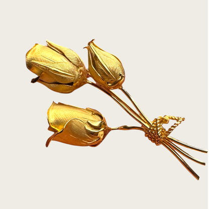 Sculptural Lisner Tulip Bouquet Brooch | Mid-Century Gold Tone