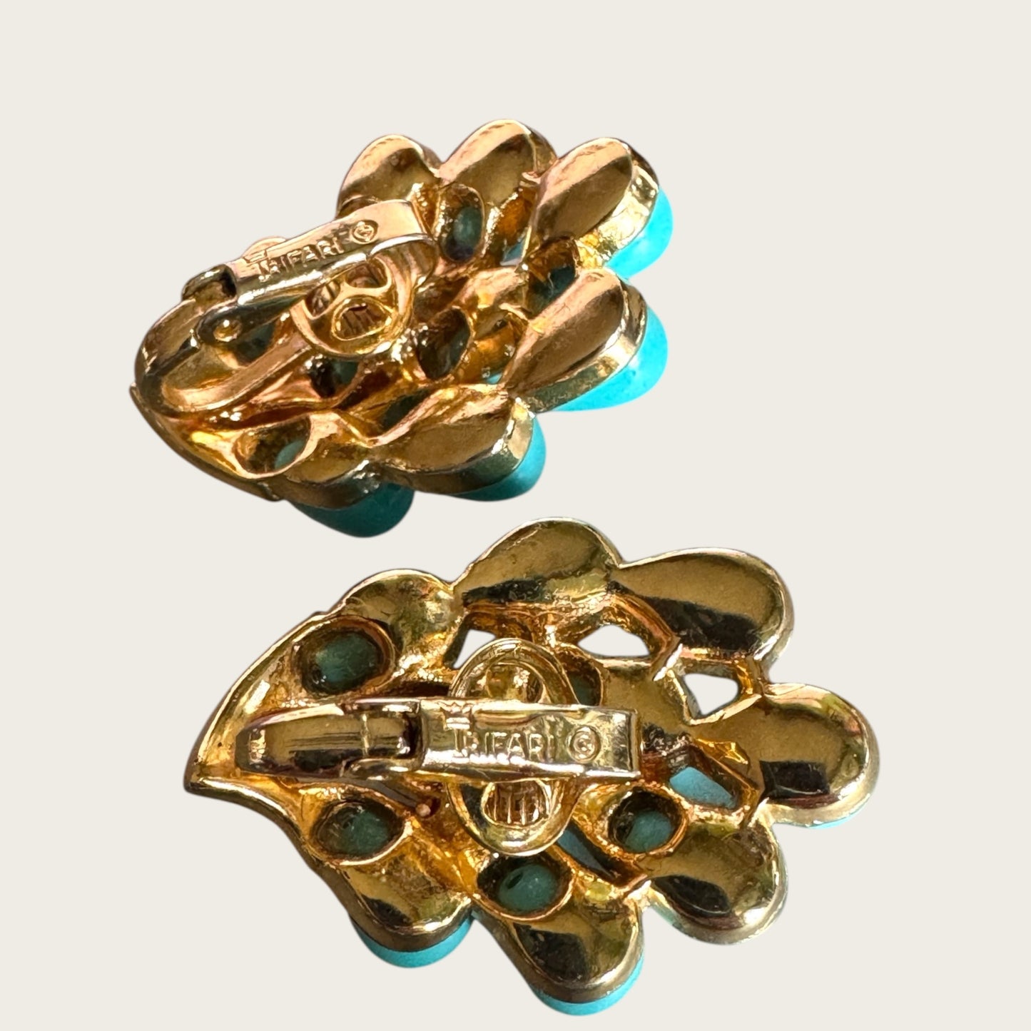 Crown Trifari Double-Layer Turquoise Thermoset Teardrop Choker & Earrings Set