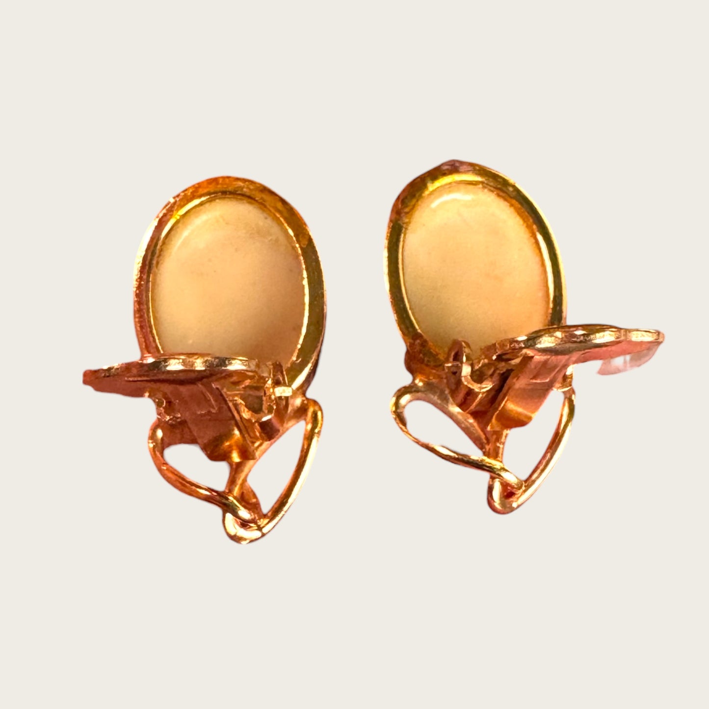 Vintage Carved Stone Cameo Rose Gold Tone Hand Painted Clip-On Earrings
