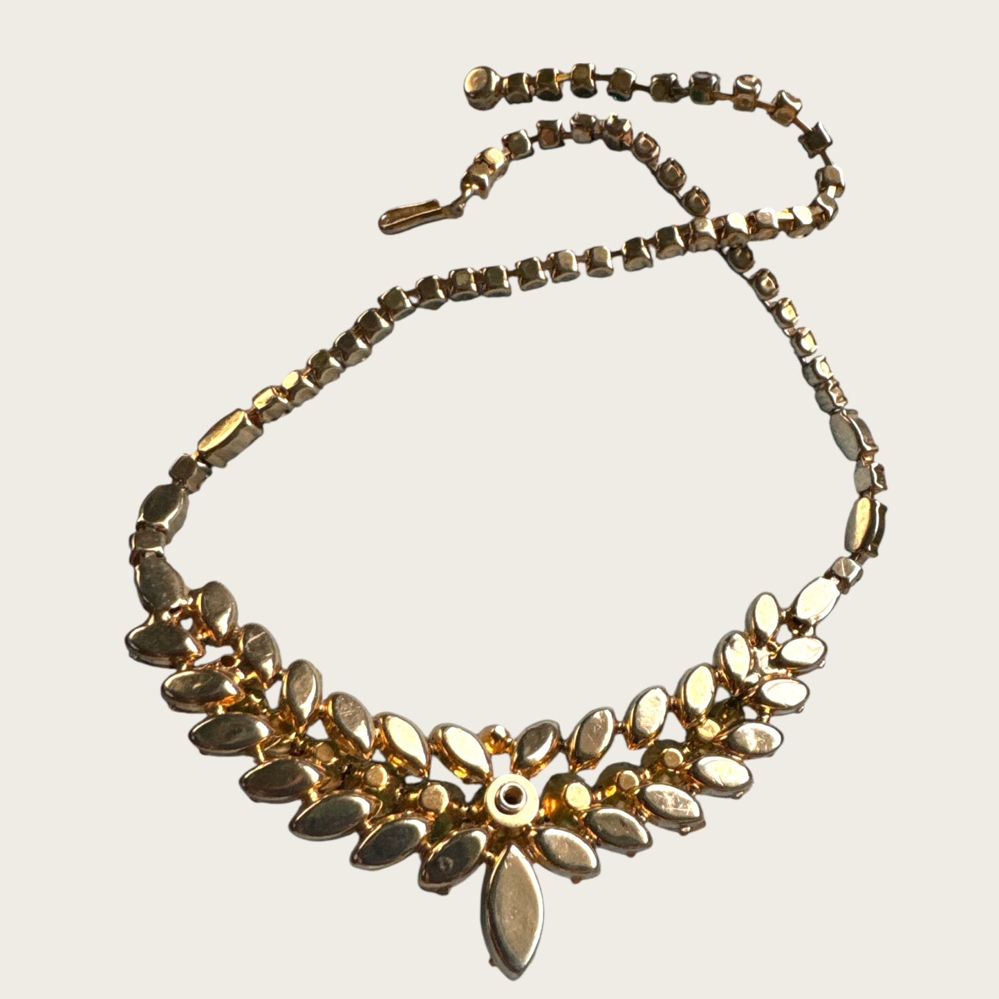 Mid-Century Emerald & Peridot Uranium Glass Rhinestone Floral Collar Necklace