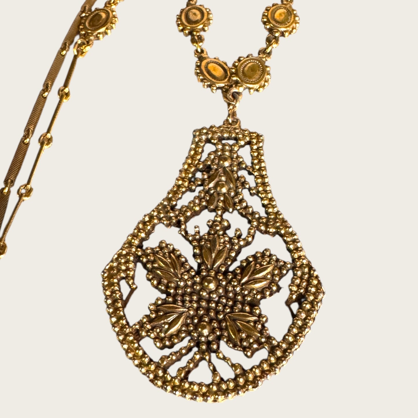 Vintage Accessocraft N.Y.C. Renaissance Revival Shield Pendant Necklace