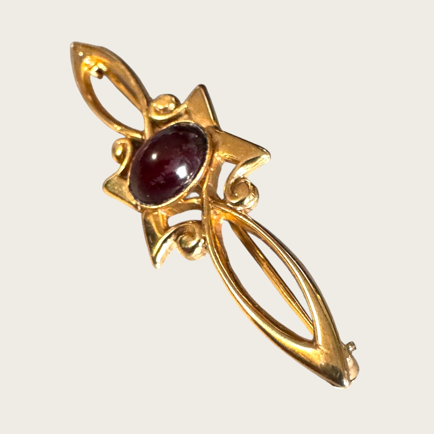 Vintage 1/20 14K Gold Filled Garnet Cabochon Brooch