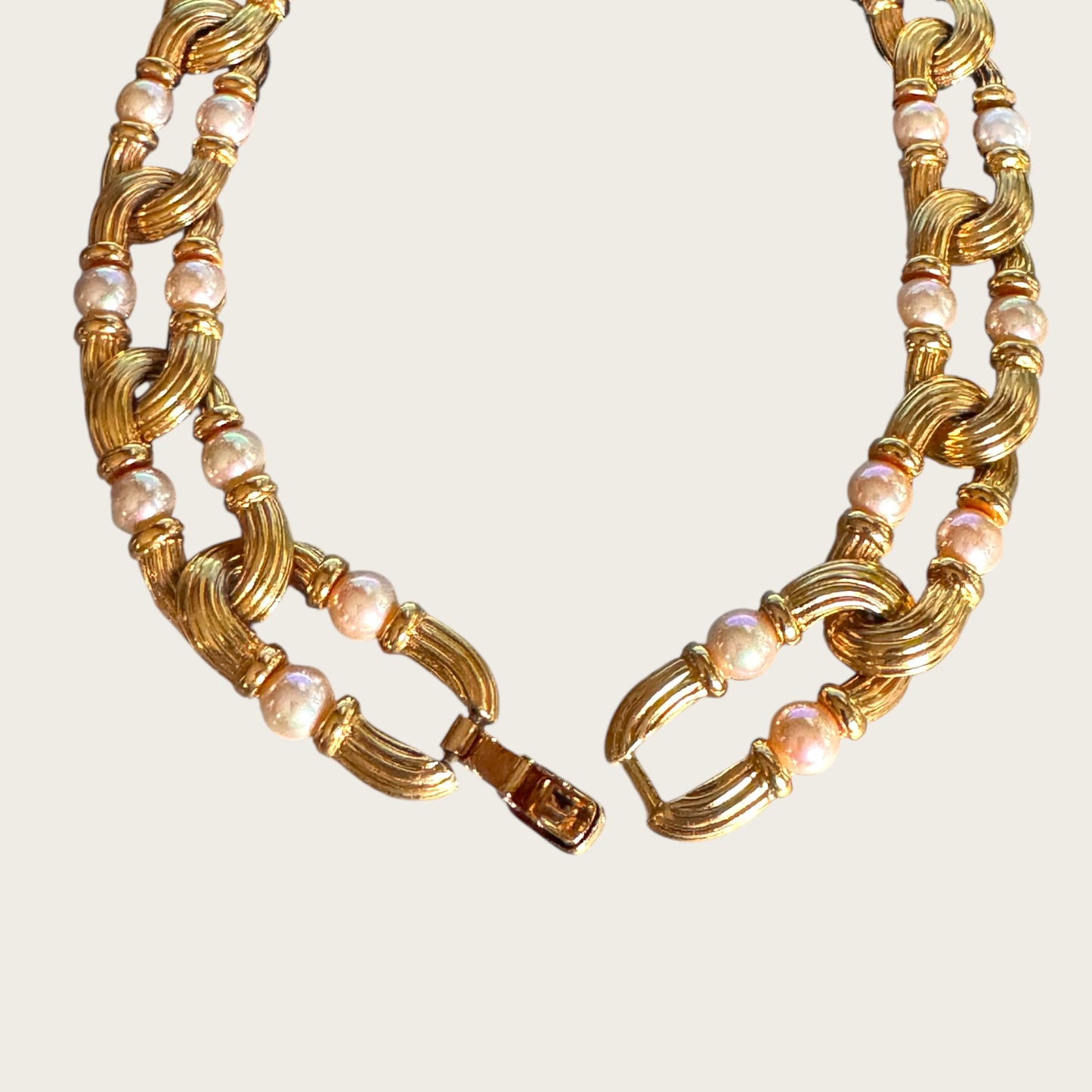 Vintage Nolan Miller Couture Ribbed Gold Link & Faux Pearl Necklace