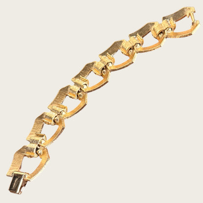 Vintage Crown Trifari Textured Gold Tone Lariat Necklace Suite