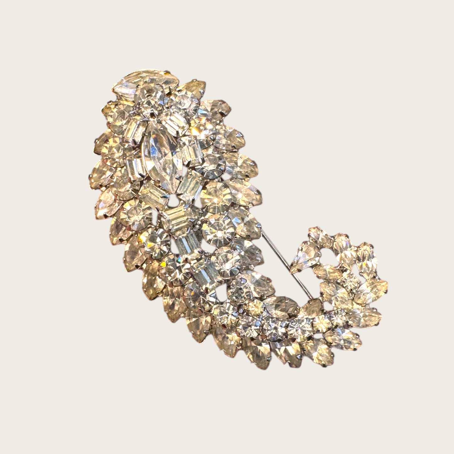 Vogue Jewelry Rhinestone Paisley Brooch – Domed Multi-Cut Crystal Statement