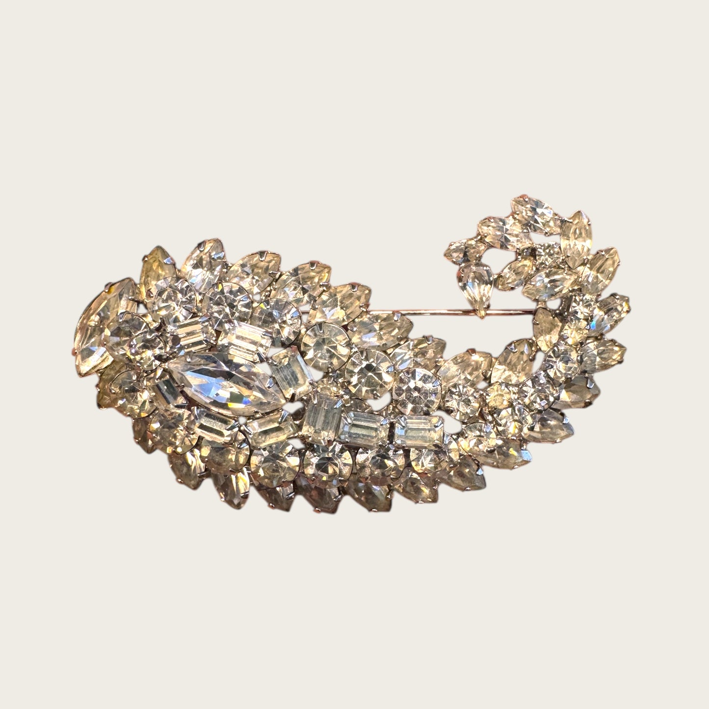 Vogue Jewelry Rhinestone Paisley Brooch – Domed Multi-Cut Crystal Statement