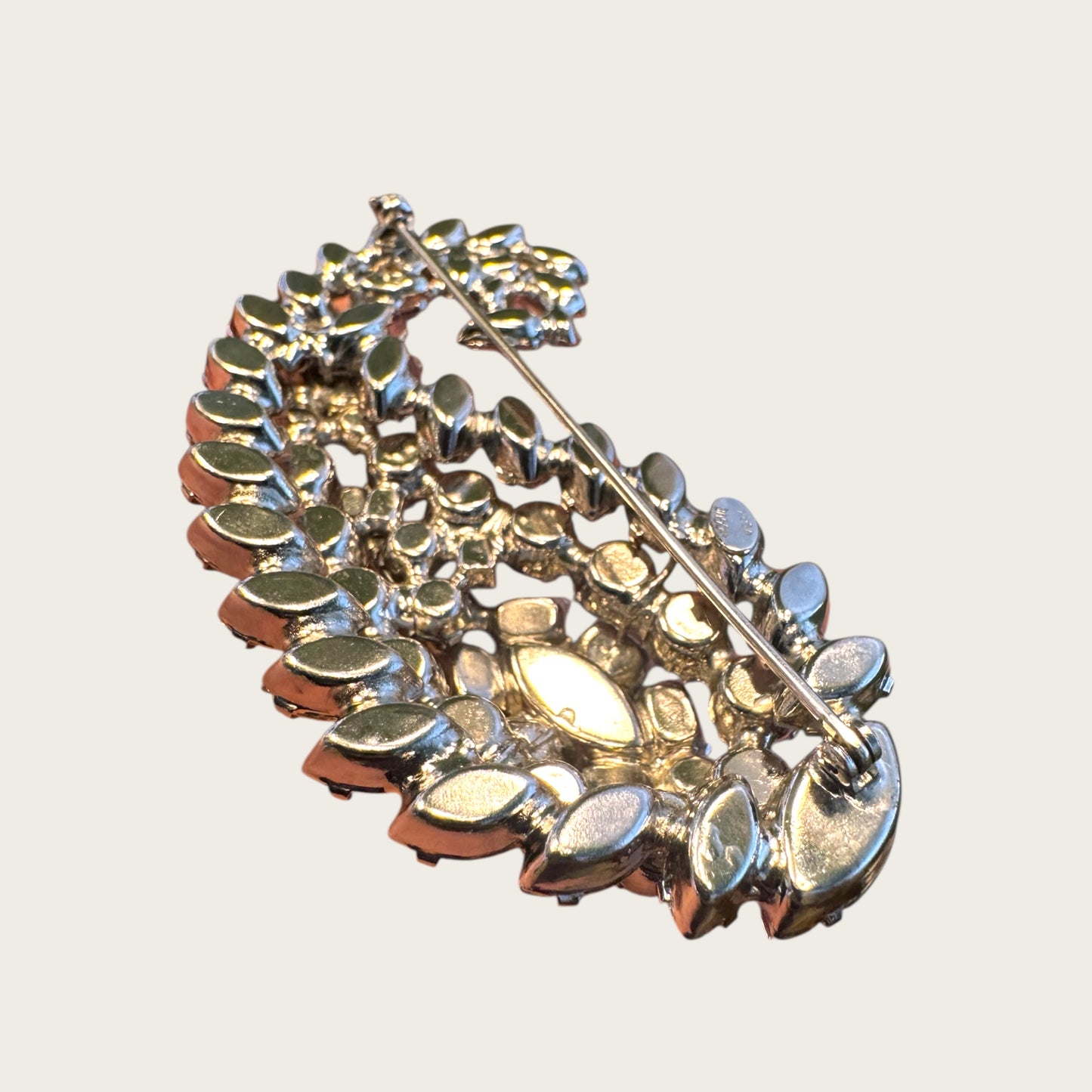 Vogue Jewelry Rhinestone Paisley Brooch – Domed Multi-Cut Crystal Statement