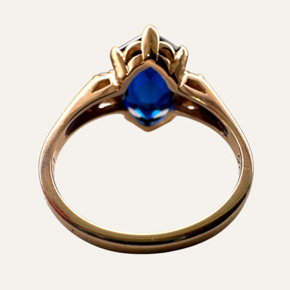 Vintage 10K Gold Freeform Shield-Cut Blue Spinel Ring with Quartz Accents