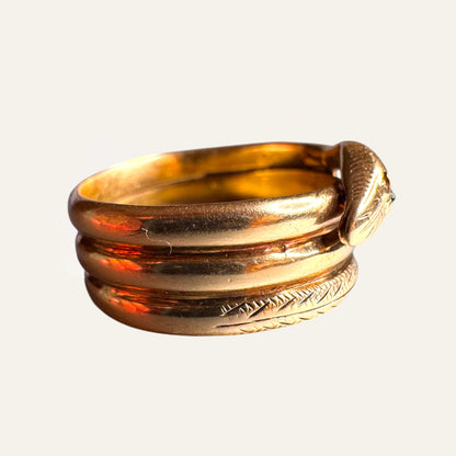 Vintage 14K Gold Serpent Wrap Ring with Emerald Eyes – Size 8