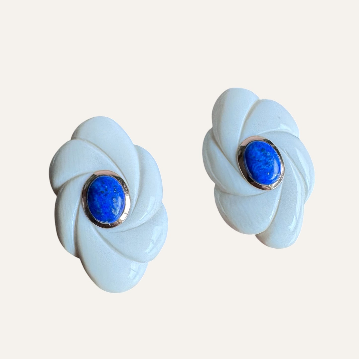 Carved Bone & Lapis Lazuli Floral Clip-On Earrings – 14K Gold Bezel (585)