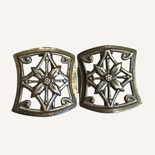 Vintage German Starburst Openwork Belt Buckle – Antiqued Silver Tone | Circa 1930s–1940s
