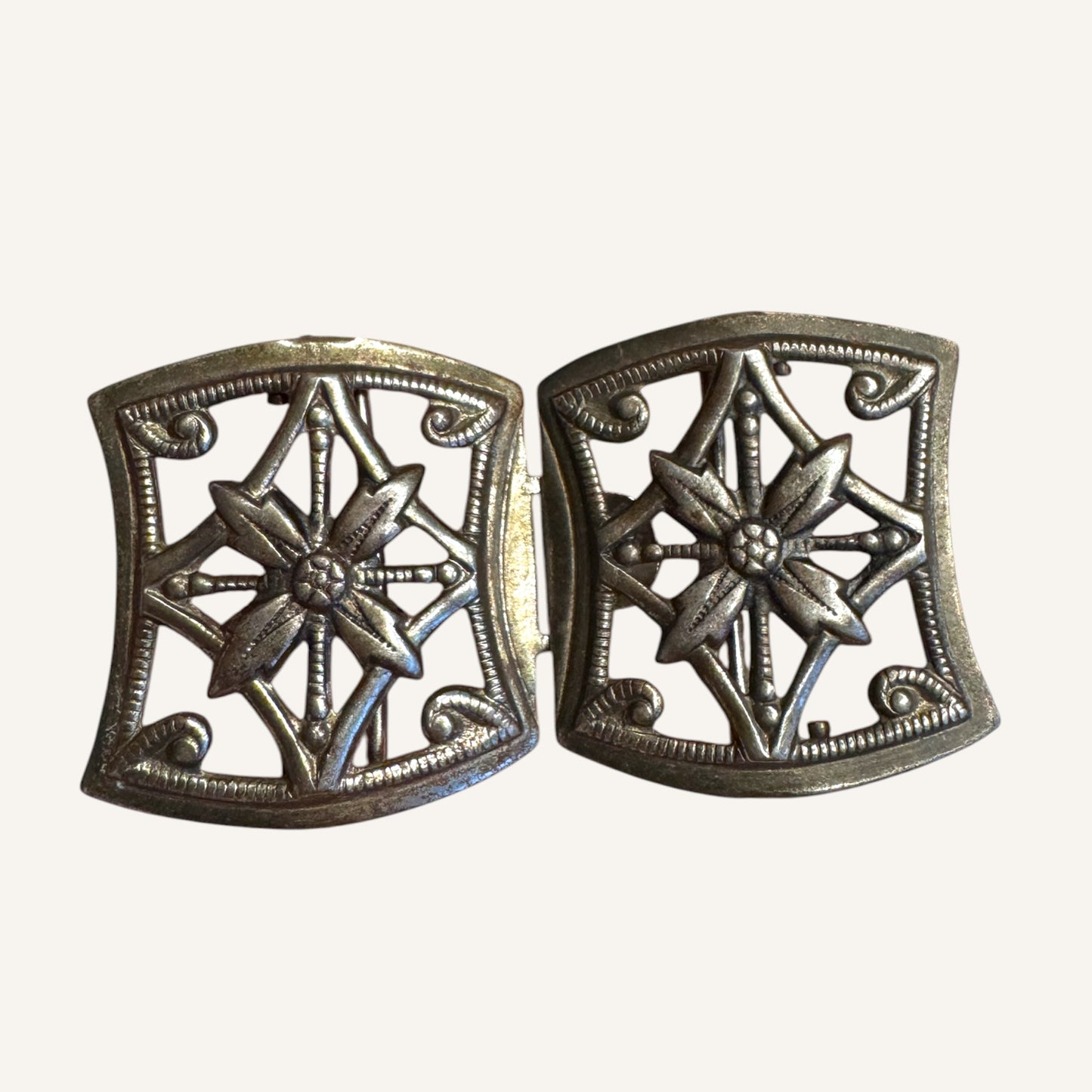 Vintage German Starburst Openwork Belt Buckle – Antiqued Silver Tone | Circa 1930s–1940s