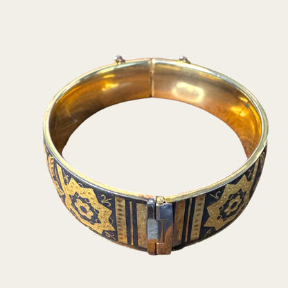 Vintage Spanish Damascene Hinged Cuff Bracelet – Black & Gold Toledo Inlay, Mid-Century