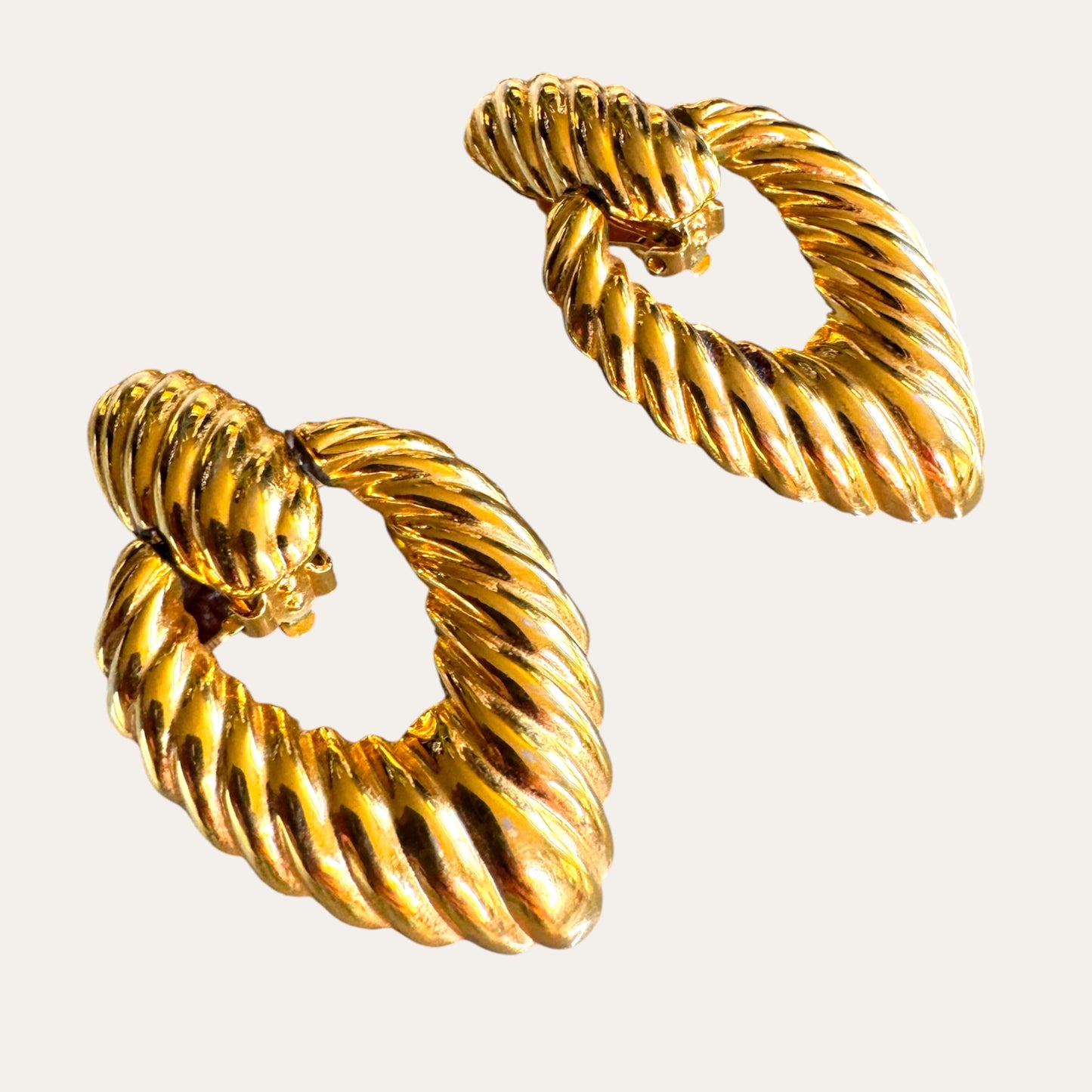 Vintage Joan Rivers Articulated Ribbed Door Knocker Clip-On Earrings