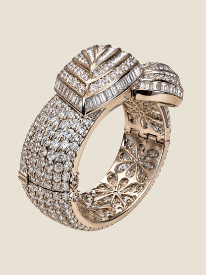 Vintage Platinum-Plated Stainless Steel Crystal Hinged Cuff Bracelet | Sculptural Leaf Design