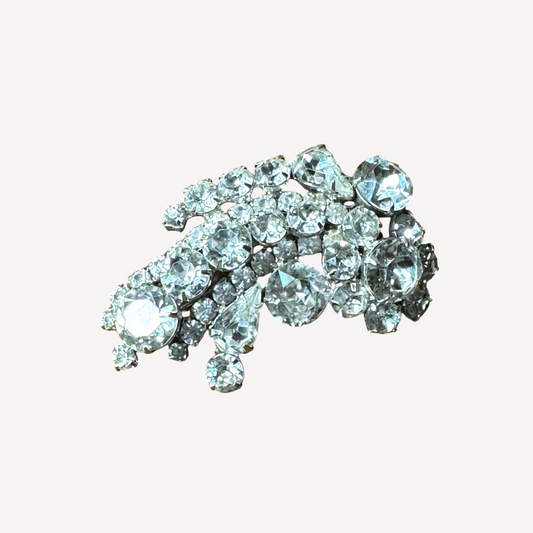 Dazzling mid-century Kramer signed rhinestone brooch – layered brilliance in silver tone, 1950s–1960s vintage jewelry